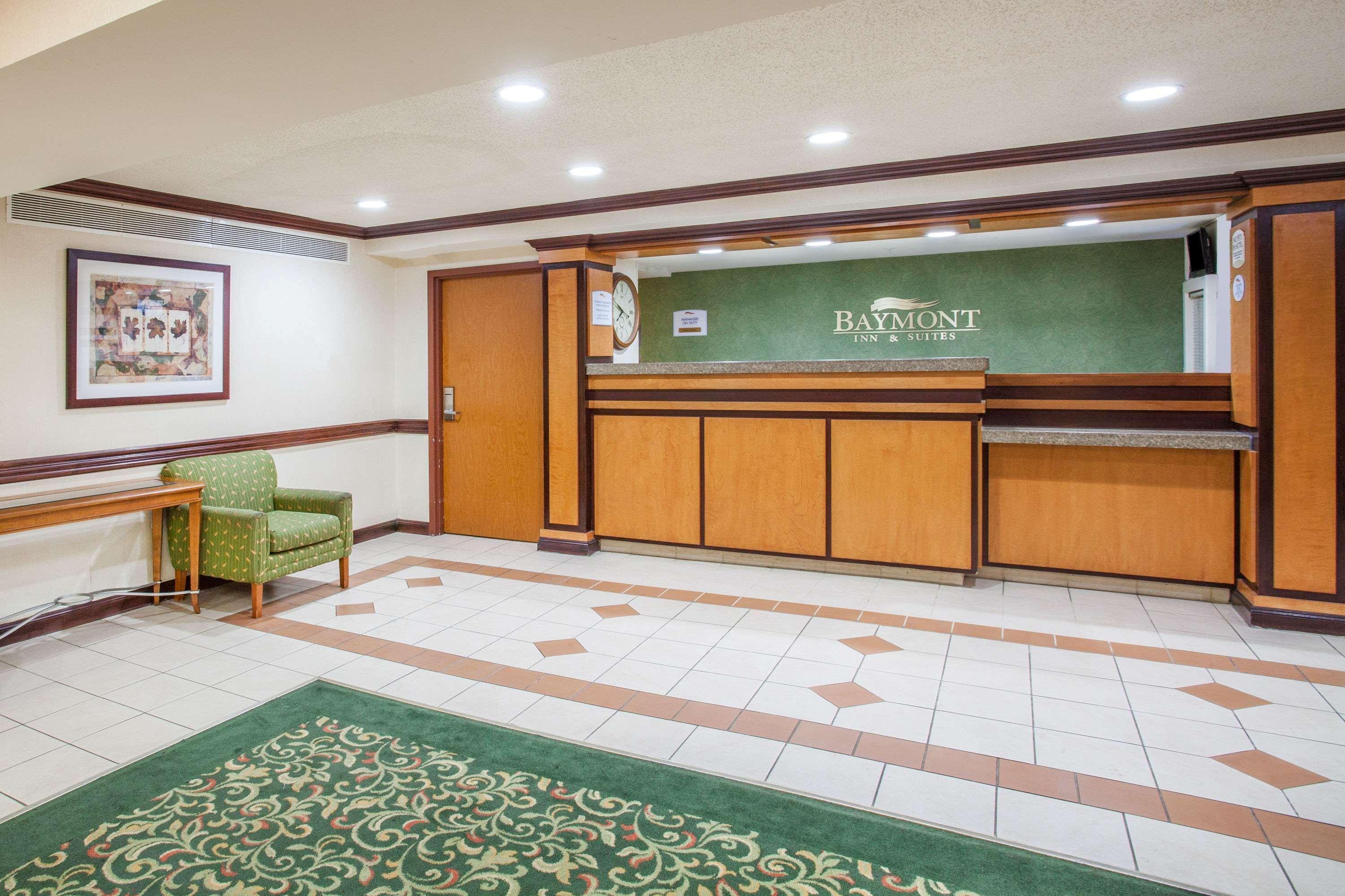 Hotel Baymont By Wyndham Madison Heights Detroit Area Esterno foto