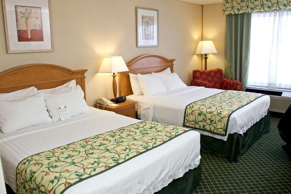 Hotel Baymont By Wyndham Madison Heights Detroit Area Esterno foto