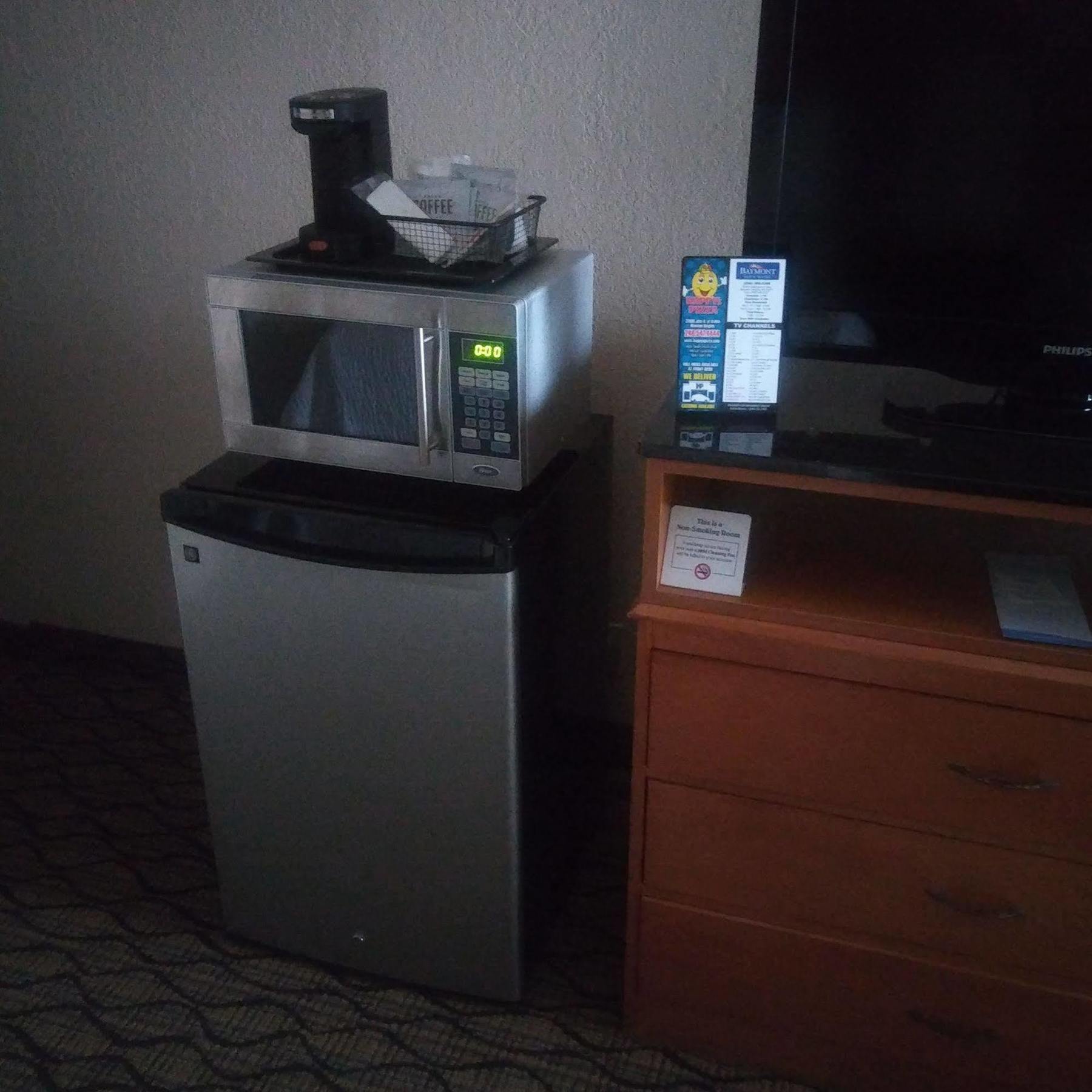 Hotel Baymont By Wyndham Madison Heights Detroit Area Esterno foto