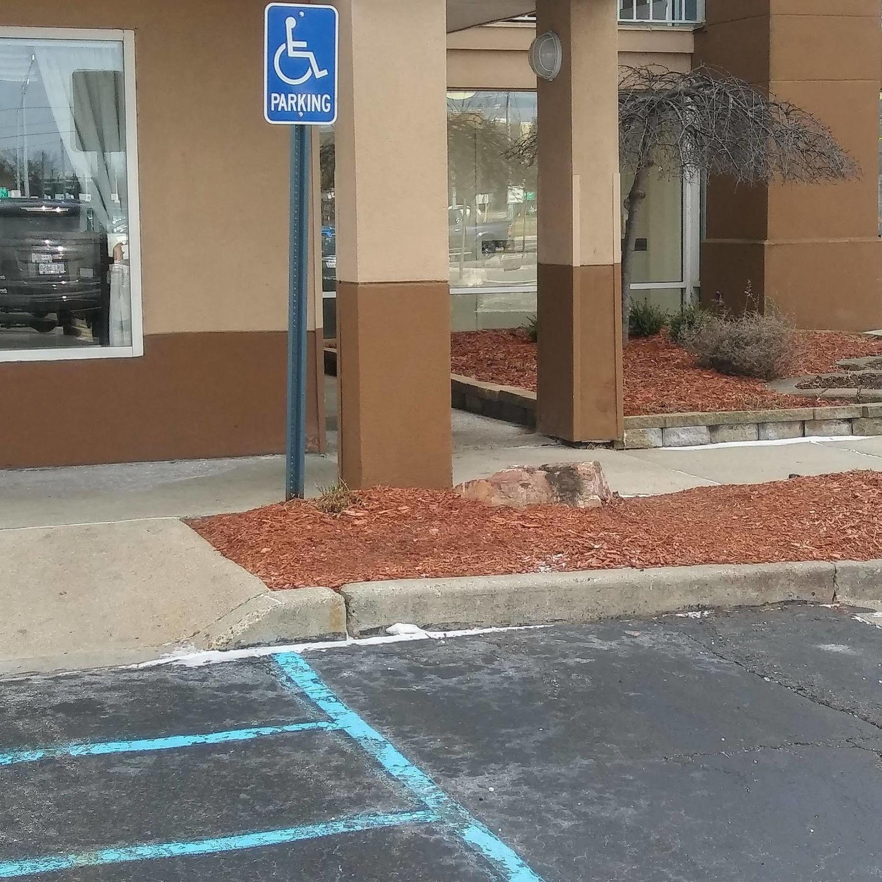 Hotel Baymont By Wyndham Madison Heights Detroit Area Esterno foto